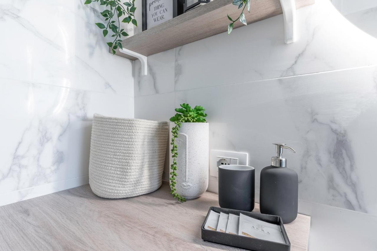 Sebino18 - Design Apartment Suite Milan Exterior photo