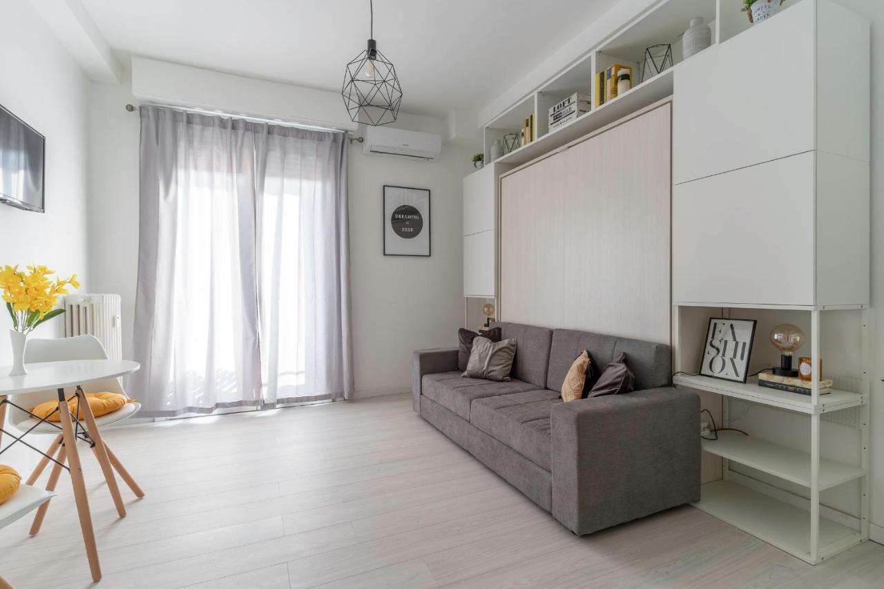 Sebino18 - Design Apartment Suite Milan Exterior photo