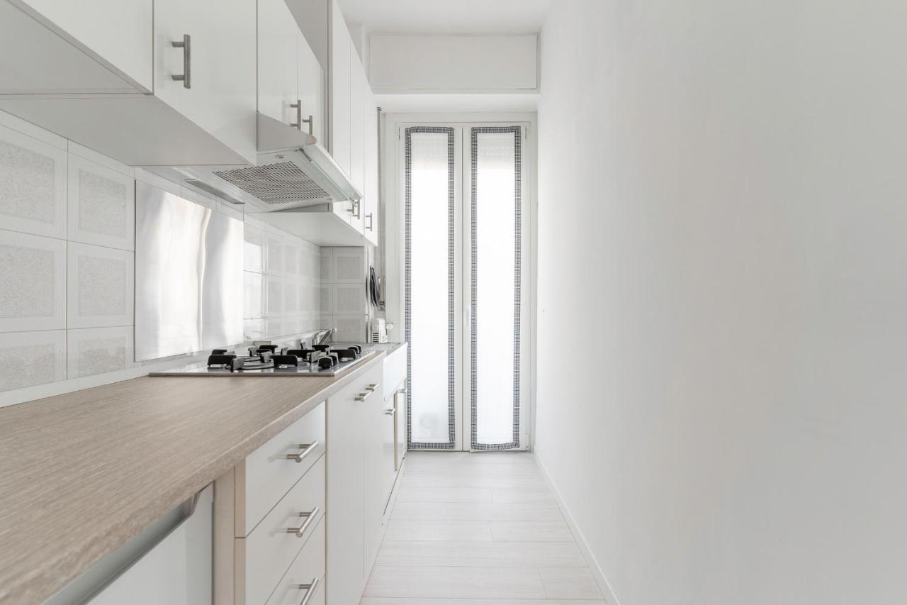 Sebino18 - Design Apartment Suite Milan Exterior photo